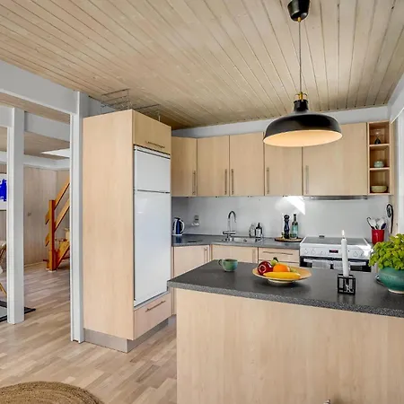 בית נופש 3 Bedroom Cozy In *